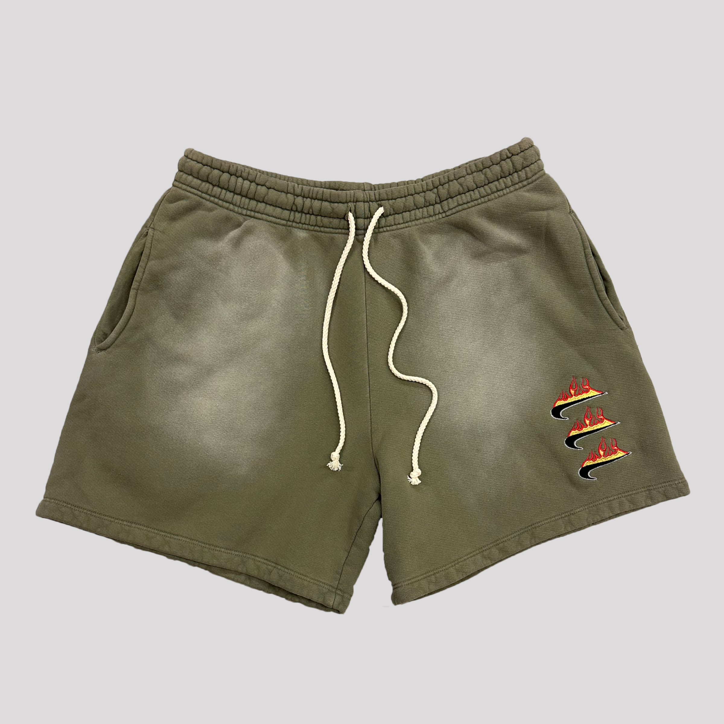Olive Sweatshorts | Inwayoveryourhead